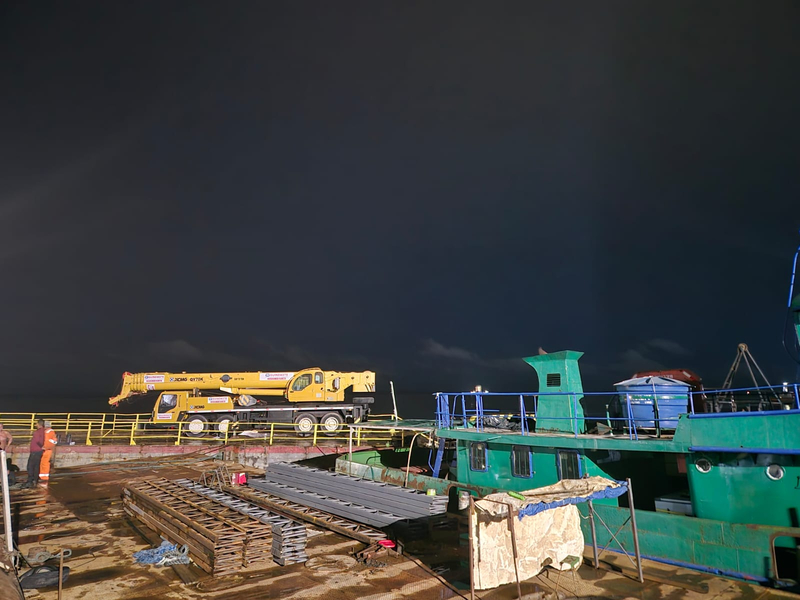 Foto da capa de W GUINDASTE